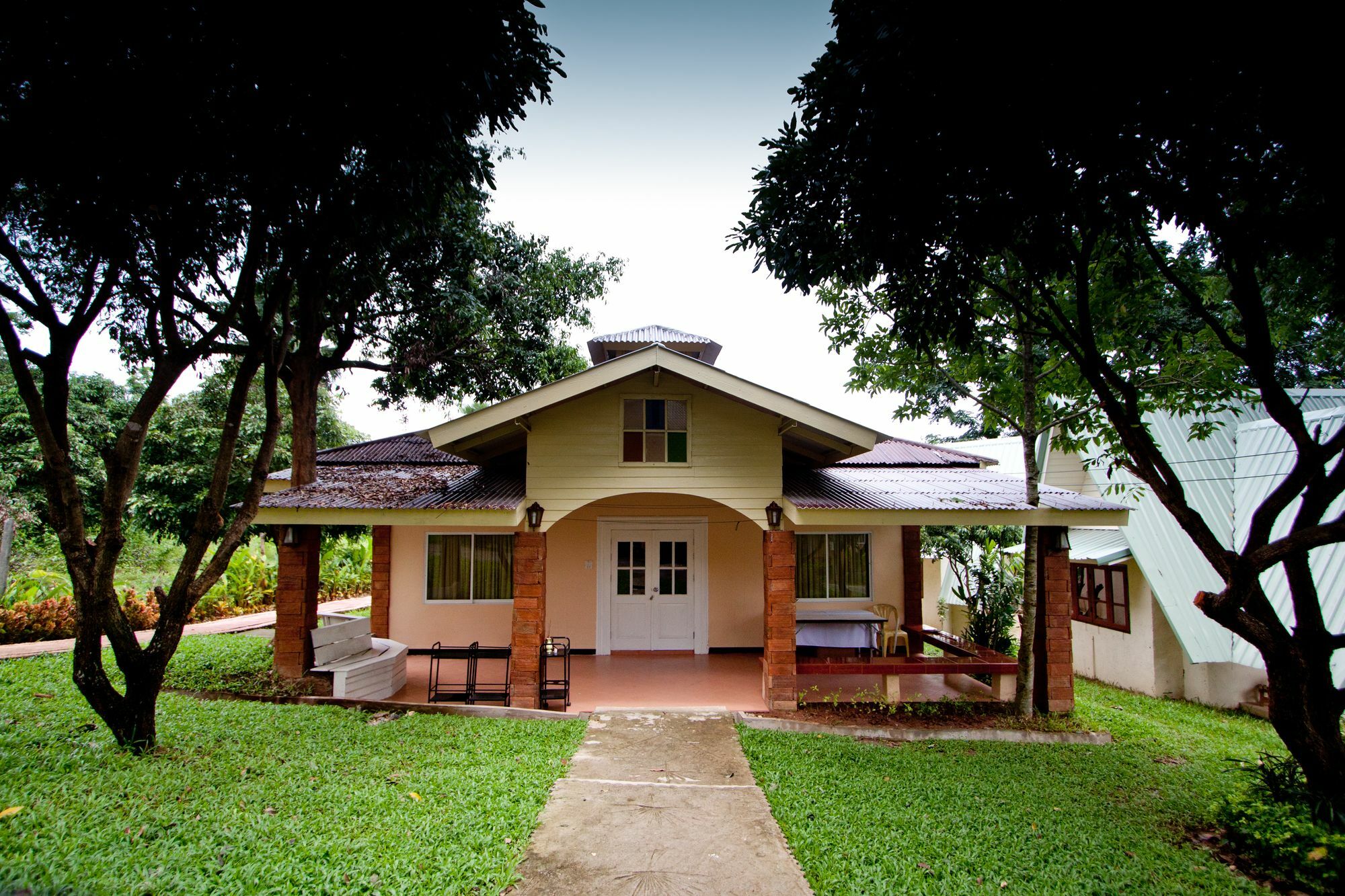 Touch Star Resort - Doi Inthanon Chom Thong Esterno foto