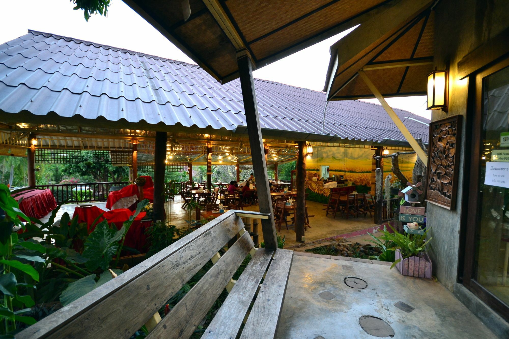 Touch Star Resort - Doi Inthanon Chom Thong Esterno foto